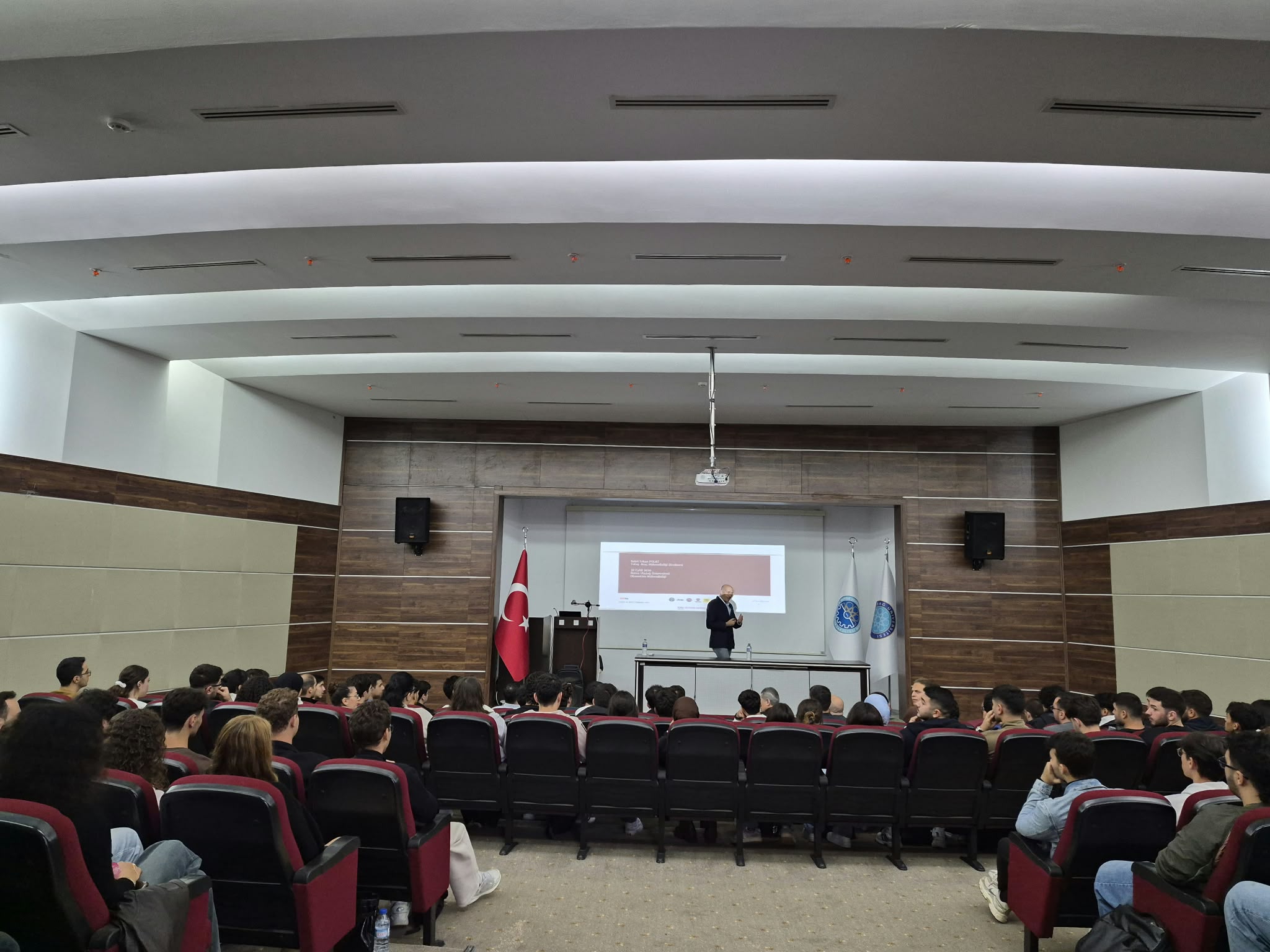 Bursa Uludağ Üniversitesi Mühendislik Fakültesi Otomotiv Mühendisliği Bölümü Açılış Dersini Gerçekleştirdi